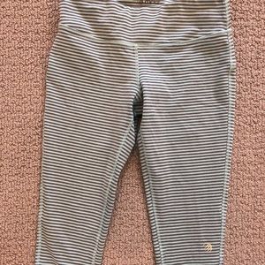 Women’s striped leggings